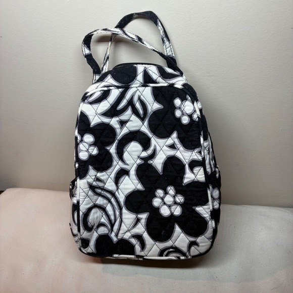 Vera Bradley Quilted Backpack Black White Floral Small Lunch Bag Cosmetic Travel - Picture 2 of 7